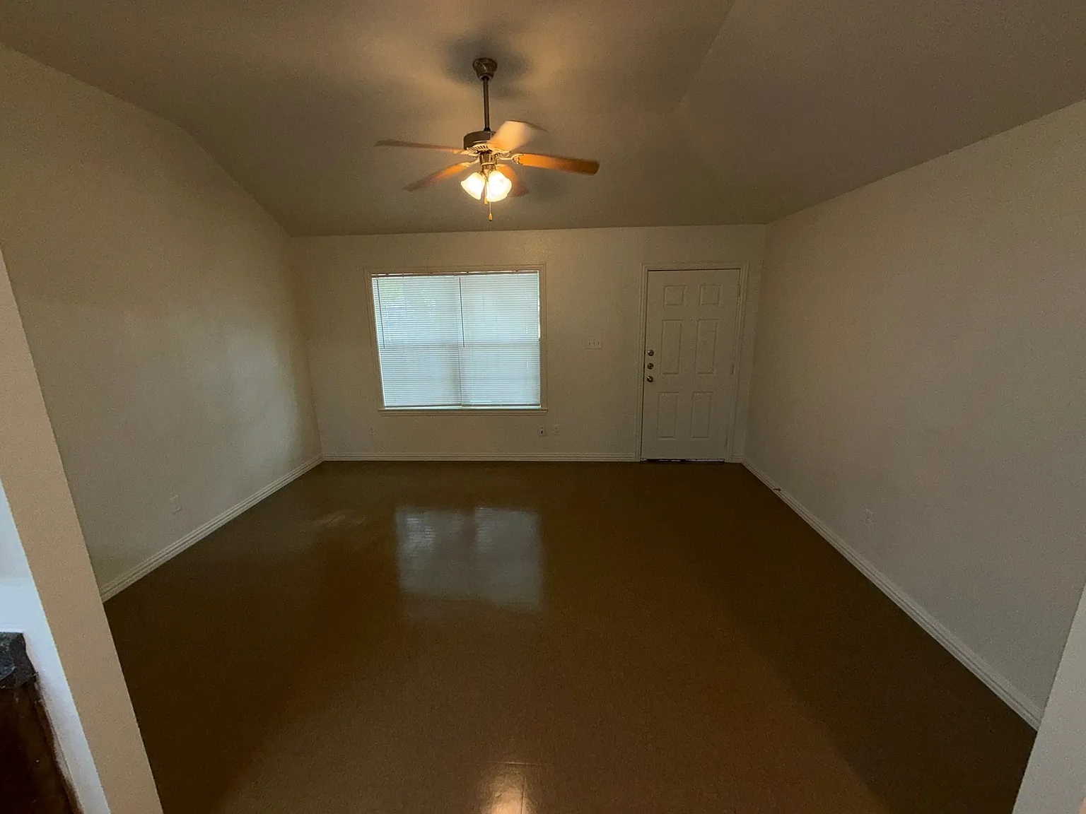 1120 S MLK — Photo 2