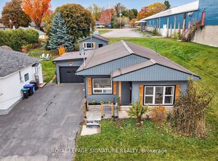 57 Maria St, Penetanguishene, ON L9M 1L3
