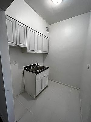 5th image of 418 E 88th St APT 4H