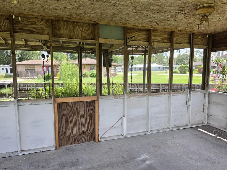 1531 Lake Clay Dr — Photo 26