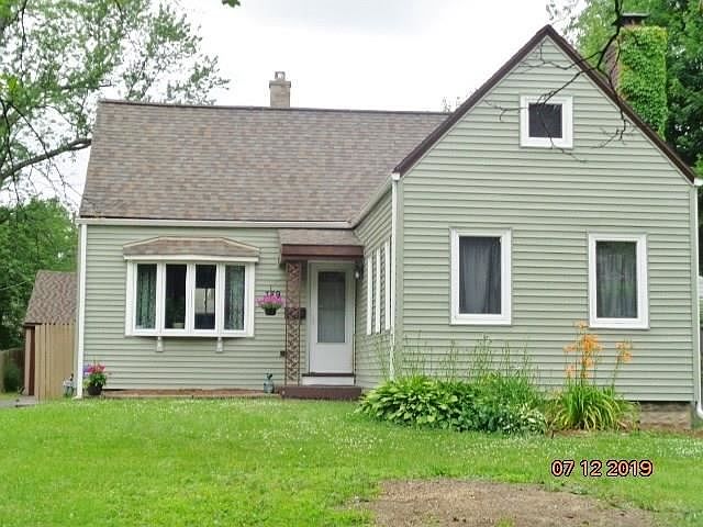 1st image of 389 Huxley Dr
