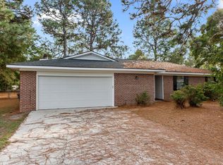 6809 Timbercroft Ln, Fayetteville, NC 28314