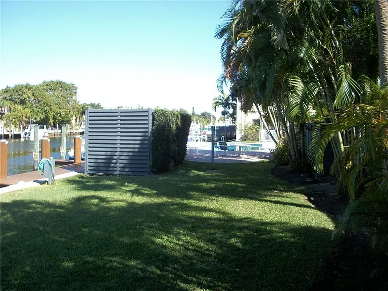 1501 SE 15th St #3-4 — Photo 7