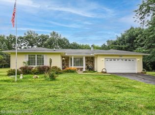 2485 Holly Heights Rd, Holly, MI 48442