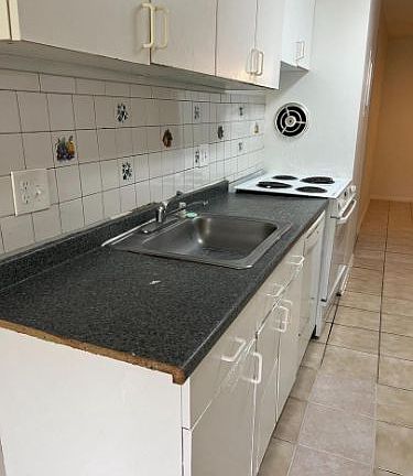 5th image of 446 Girard St #305-T3