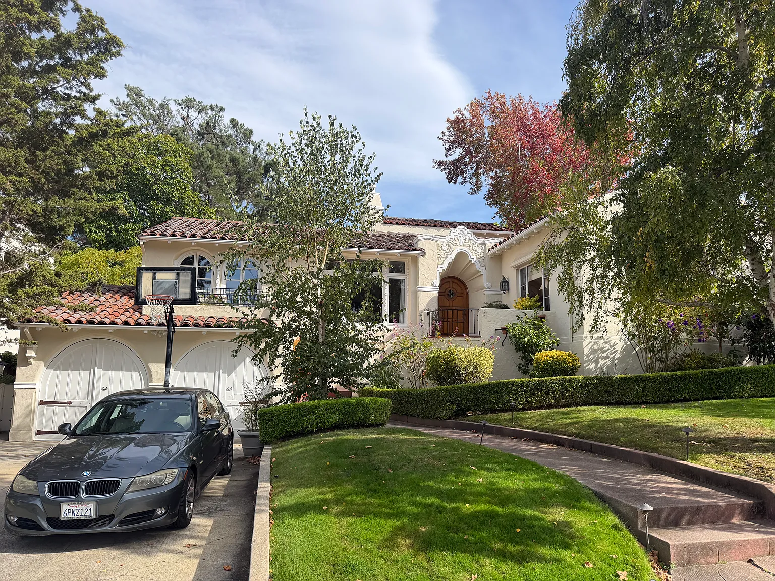 3 bed, 2860 sqft, $13,200 — Photo 3