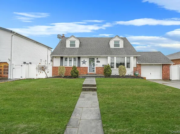 78 Emerson Avenue, Levittown, NY 11756