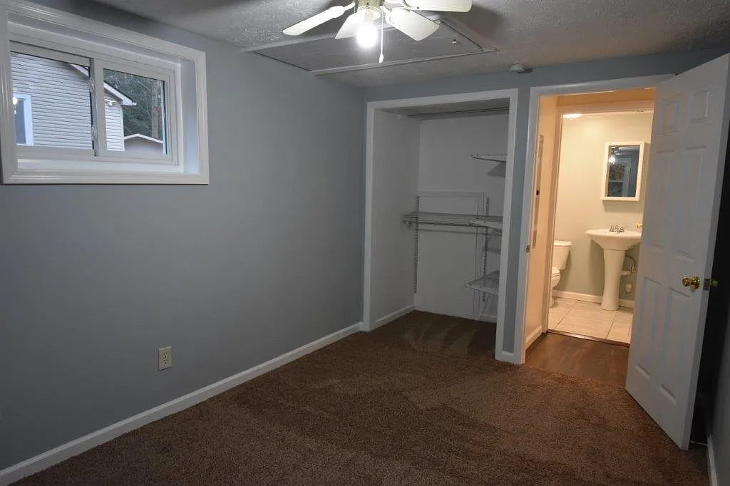3 bed, 1250 sqft, $1,500 — Photo 3