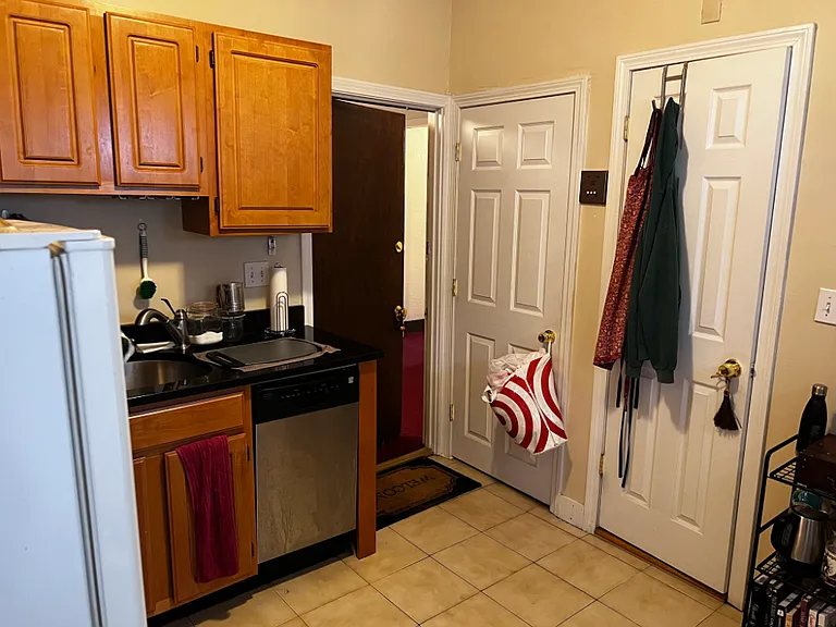 381 Dorchester St #3 — Photo 5