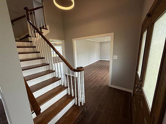 4th image of 2703 Frostwood Cir
