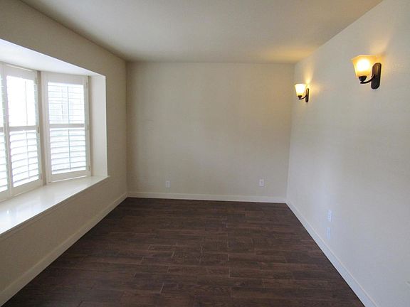 2nd image of 346 E Terra Alta Dr