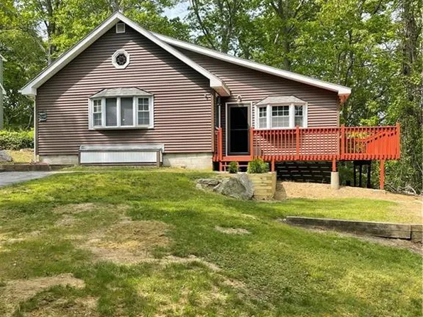 2 Rosemarie Court, Ledyard, CT 06339