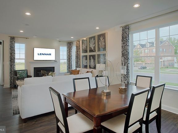 5th image of 3012 Winterbourne Dr