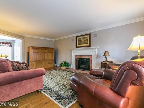 Family Room with Hw floor