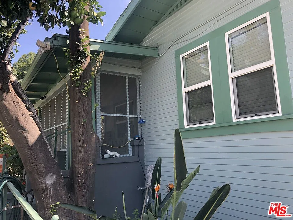 2 bed, 1.0 bath, 1250 sqft, $4,250 — Photo 3