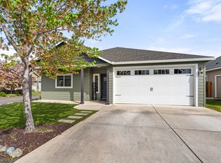 1350 Swayze Ln, Medford, OR 97501