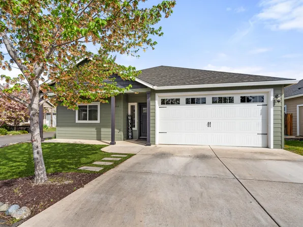 1350 Swayze Ln, Medford, OR 97501