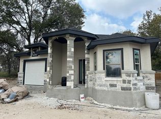 4803 Treebark Ln, Elmendorf, TX 78112