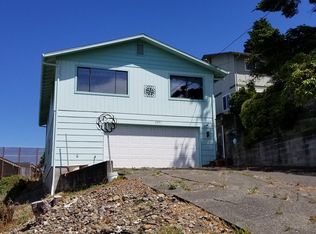 2071 Meade, North Bend, OR 97459