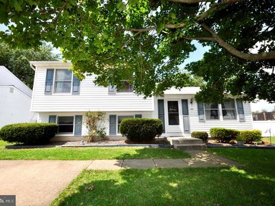 144 Independence Dr, Morrisville, PA, 19067