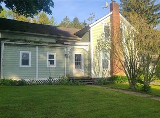 217 Valley Dr, Elbridge, NY 13060