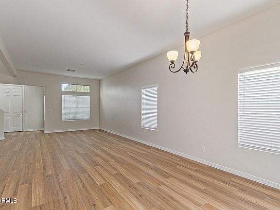 5th image of 2548 E INDIAN WELLS Place