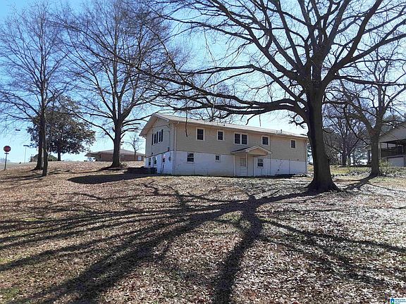 2nd image of 800 Delta St