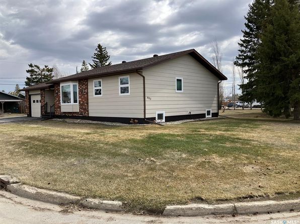 402 4th STREET W, Carrot River, SK S0E 0L0