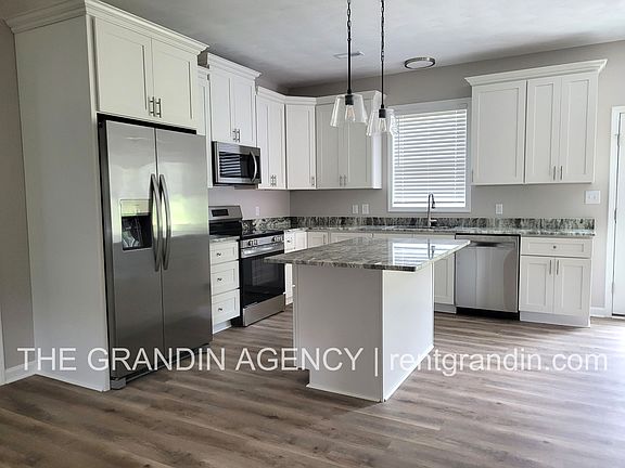 4th image of 315 Trinity Rd