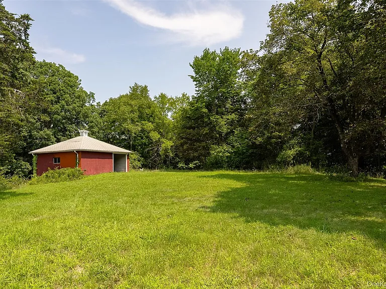 216 Hobbs Ln #B — Photo 24