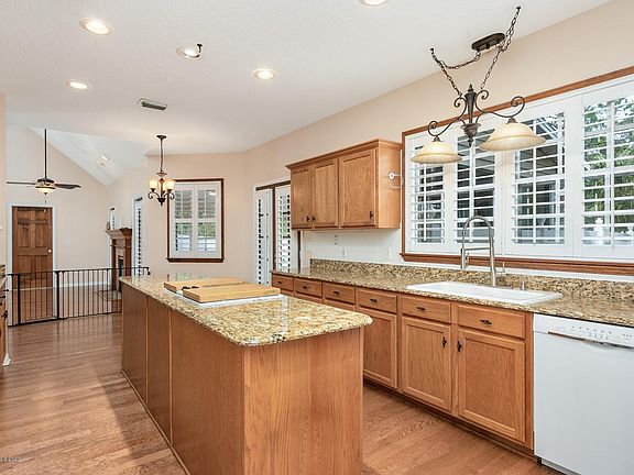 5th image of 4180 Careywood Dr