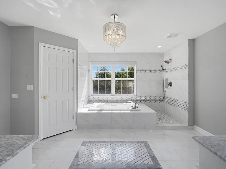 5280 Burnham St — Photo 29