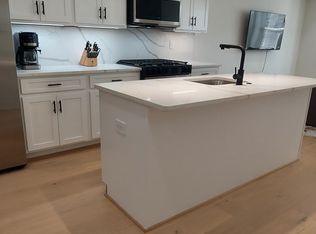 808 12th St NE #2, Washington, DC 20002