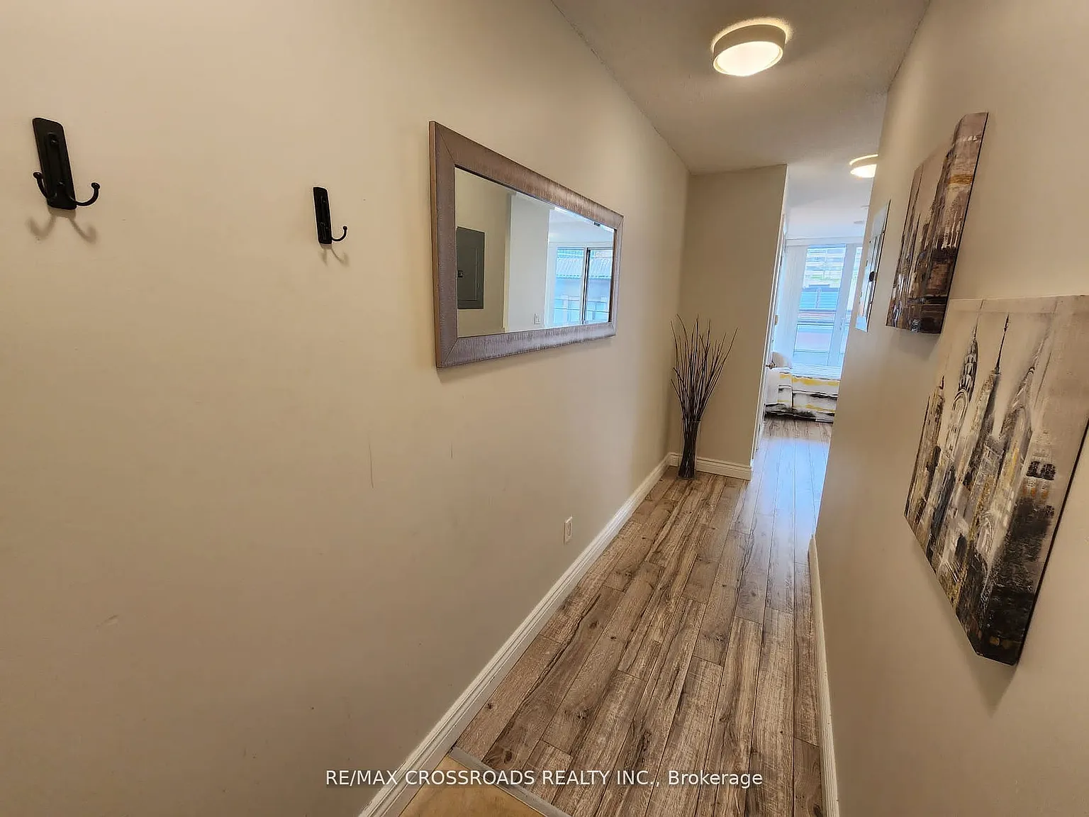 Studio, $2,050 — Photo 3