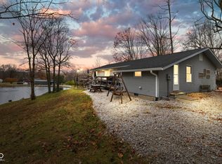 10129 E Redbud Ln, Rockville, IN