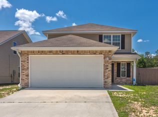 415 Eisenhower Dr, Crestview, FL 32539