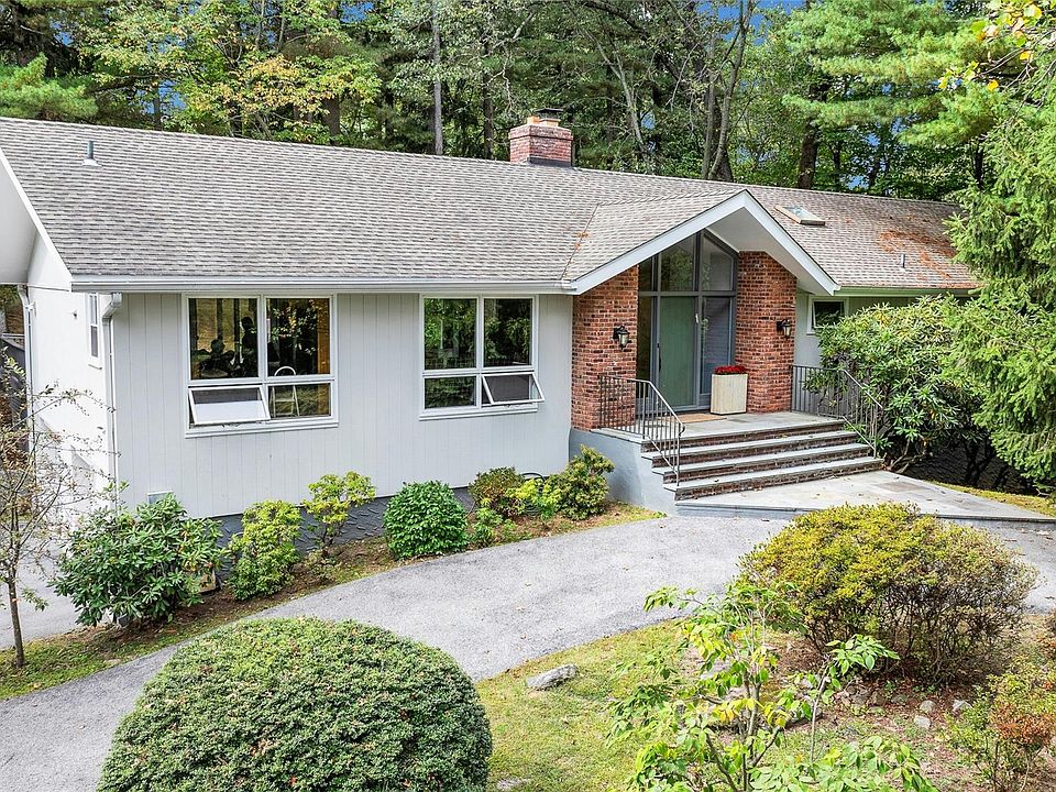 1st image of 20 Cecilia Ln