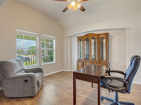 3rd image of 3902 Bridgeberry Ct