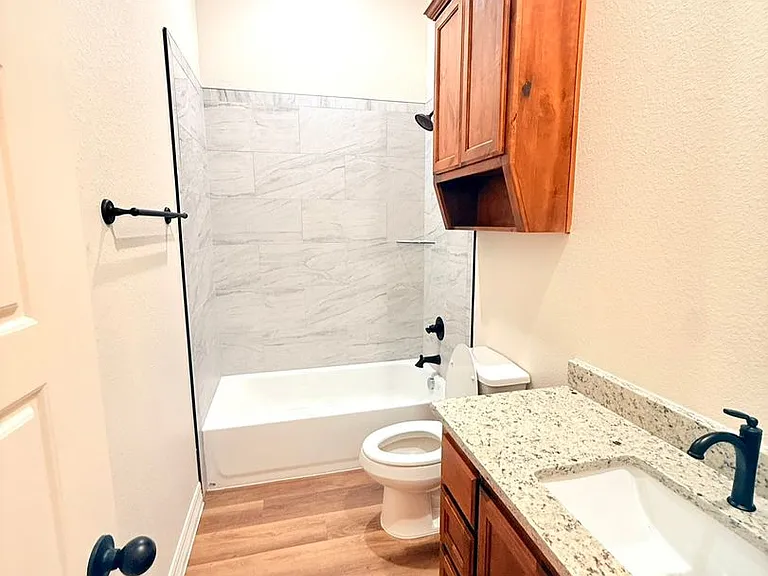 207 N Ridge St — Photo 11