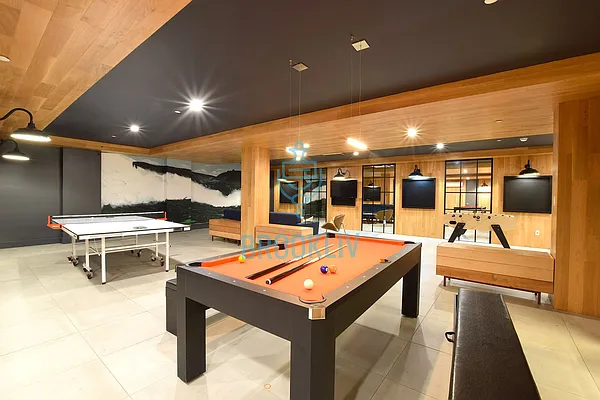 Rented by null | media 52