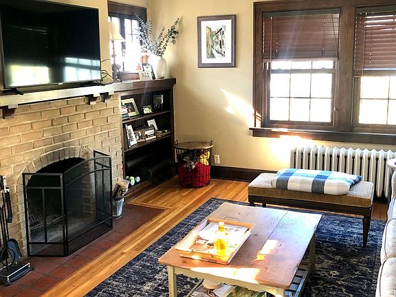 4th image of 4441 Vincent Ave S #2