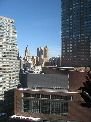 Sold by Real Direct | media 21