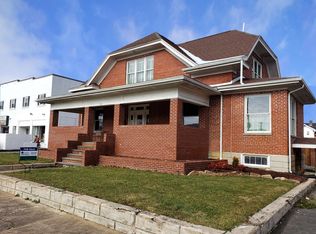 108 W Center St, Galax, VA 24333