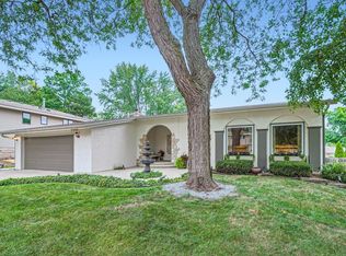 7380 Courtly Rd, Woodbury, MN 55125