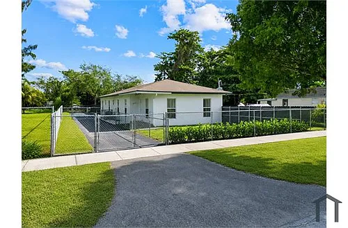 10357 SW 178th St Photo 1