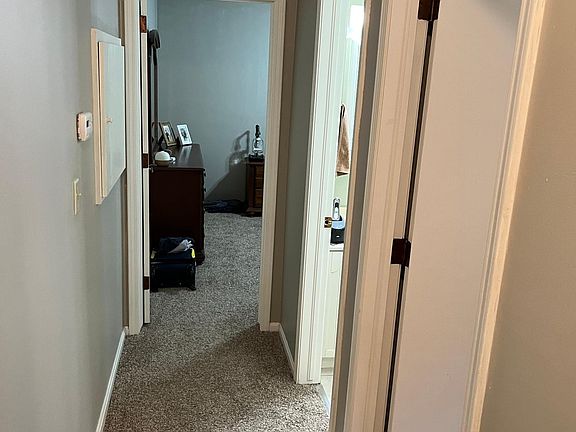 4th image of 351 Oak St #351