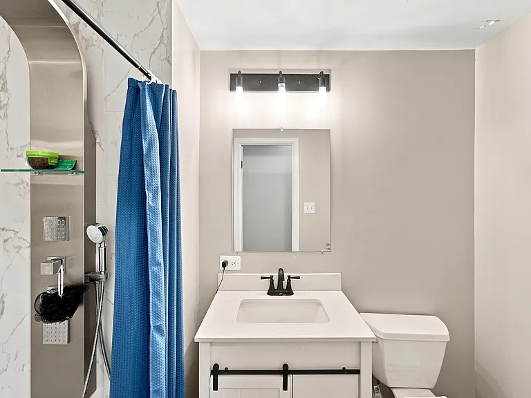 500 Beacon Dr — Photo 26