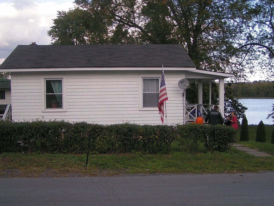 1st image of 116 S River St