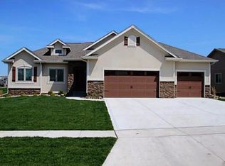1715 30th St, Ankeny, IA 50023