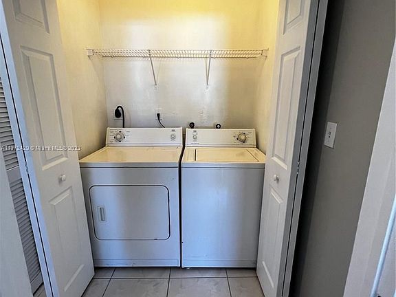 5th image of 16942 SW 94th Ave Unit 0